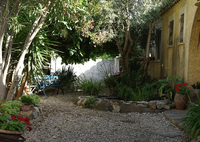 Villa Avec Piscine Prive ,plages A 7 Min ,5km