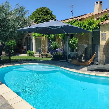 Villa Avec Piscine Privé ,plages à 7 Min ,5km *